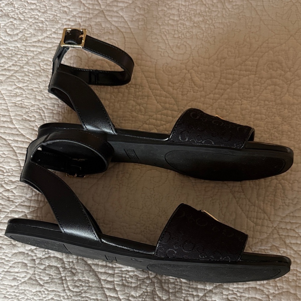 GUESS Women's Hazens Black logo Sandals size 9 - Picture 4 of 8